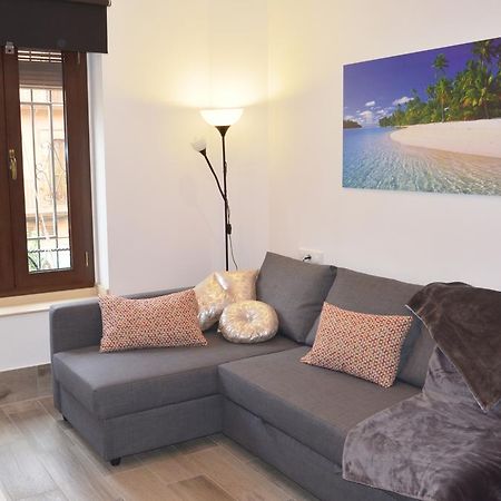 Apartamento San Jacinto Sevilla Exteriör bild