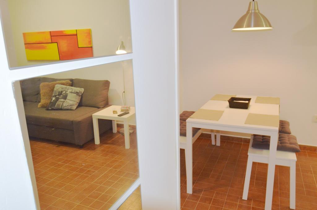 Apartamento San Jacinto Sevilla Exteriör bild